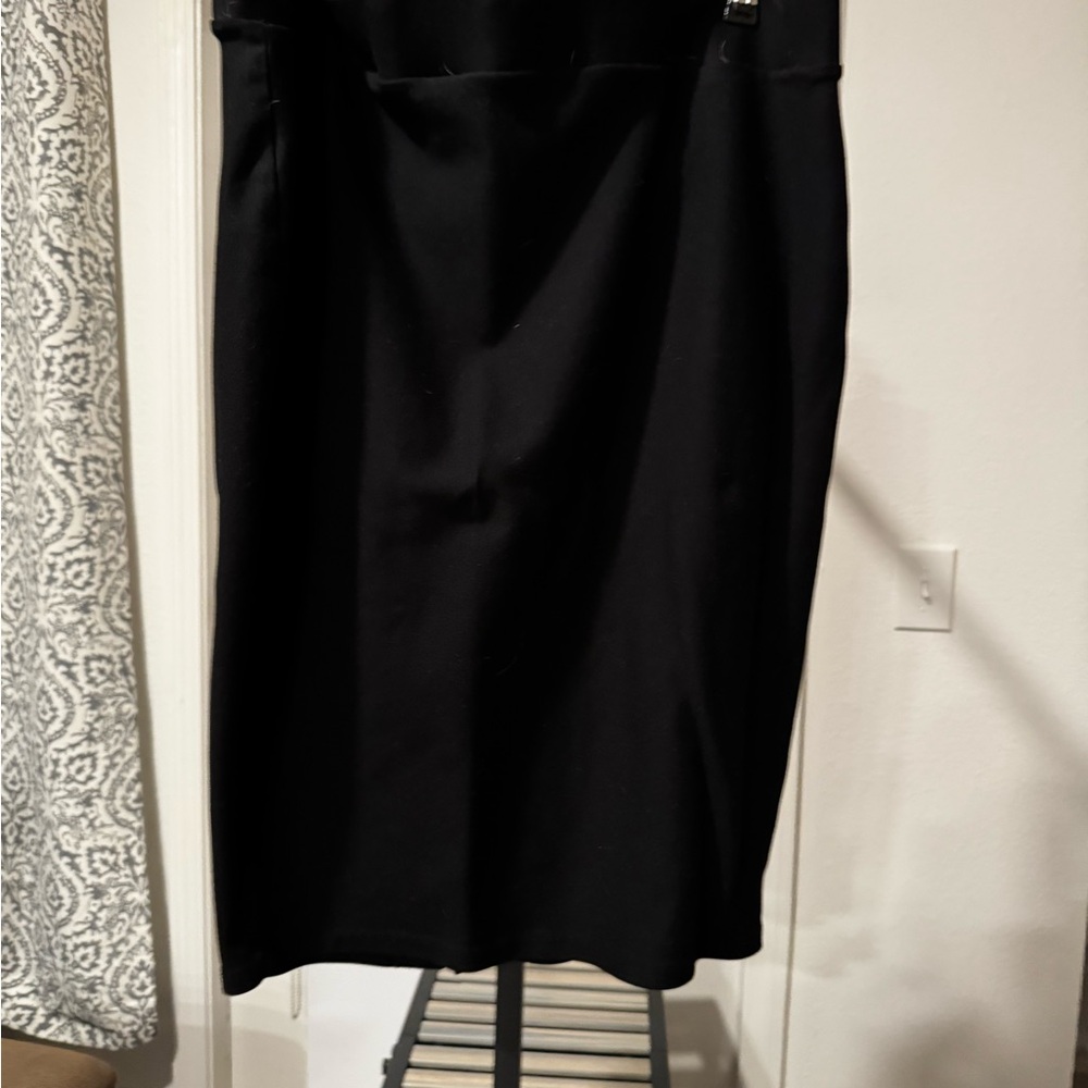 Torrid size 2 skirt with slit